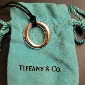 Tiffany & Co. Elsa Peretti Sevillana™ Pendant -sz medium
